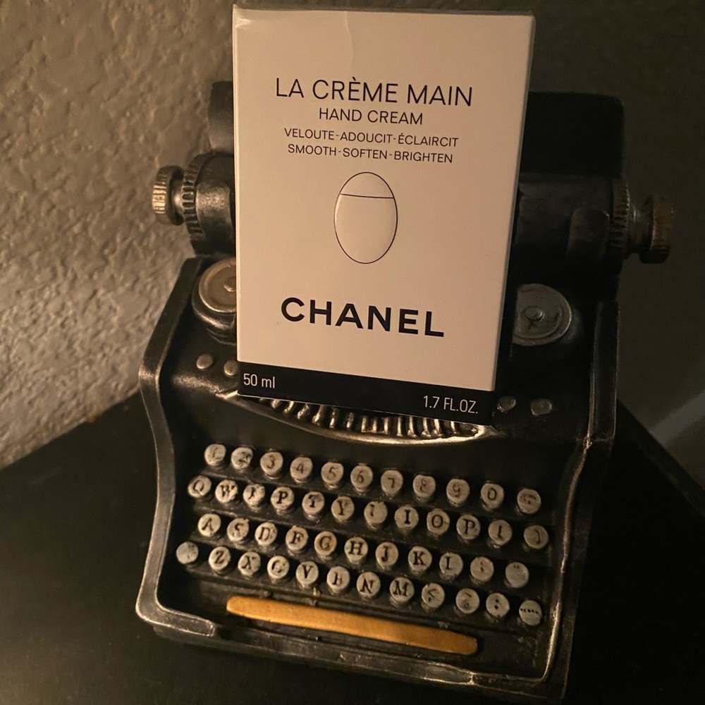 Chanel La Creme Main Hand Creme 50 ml 1.7 Fl. Oz
